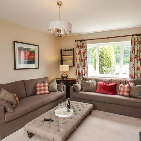 21 Eskdaleside Whitby