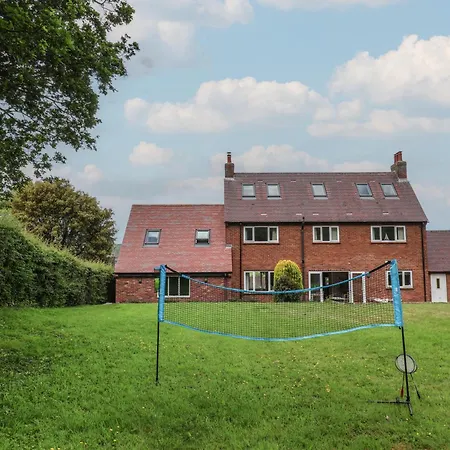 21 Eskdaleside Whitby